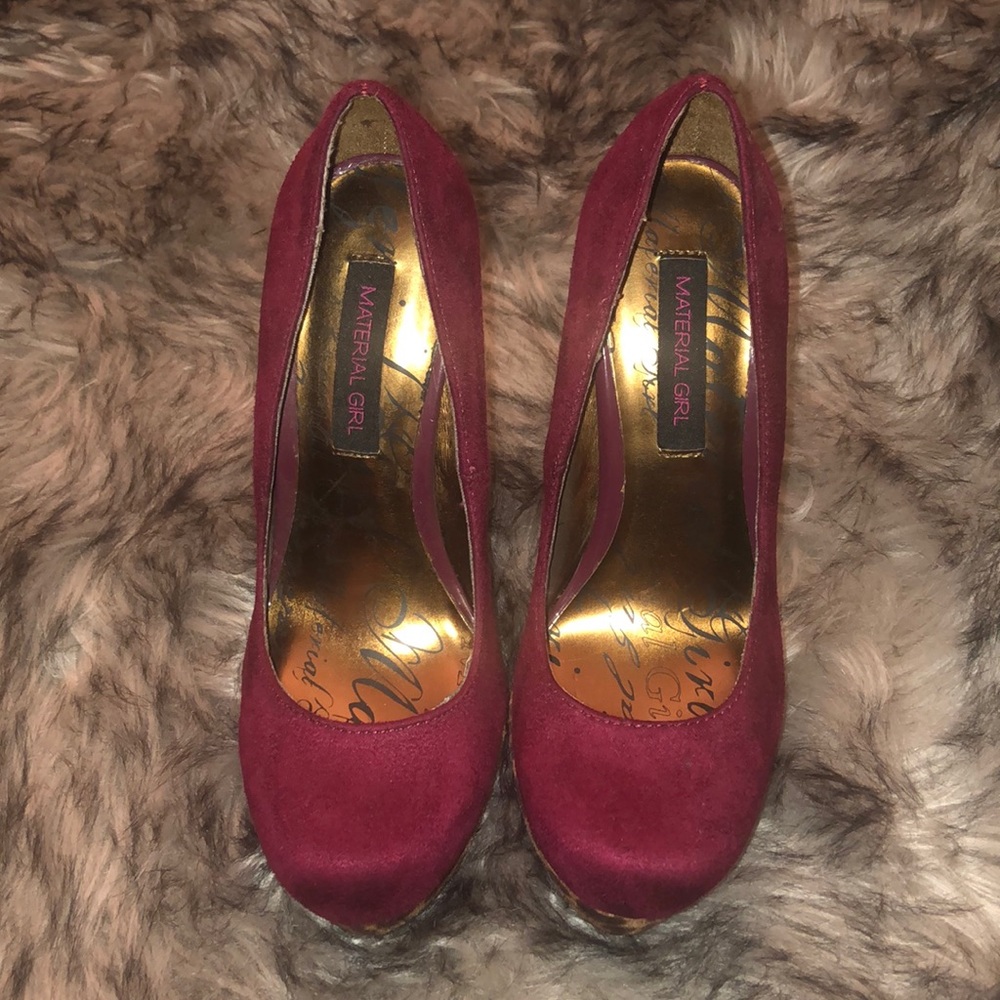 Never worn heels - Picture 3 of 4